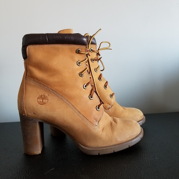 👢TIMBERLAND BOOTS - Picture 1 of 11